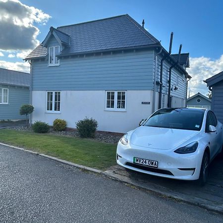 Neptune House, The Bay Holiday Village 法利 外观 照片